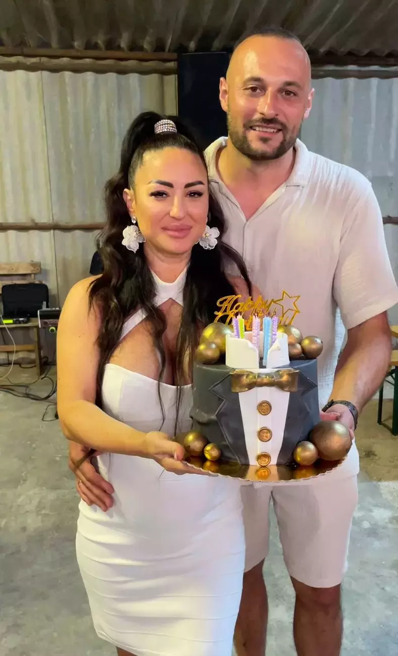 Claudia Shik si sotul ei3