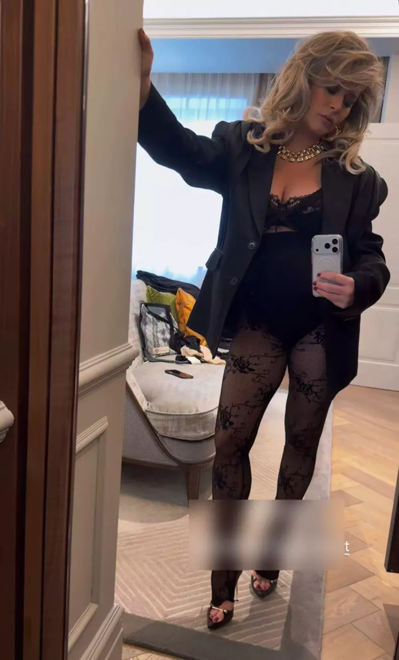 Laura Cosoi body (1)