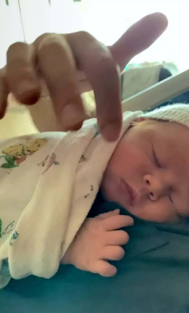 Fotografiile cu Archie și Lilibet pe care prințul Harry și Meghan Markle le-au ținut ascunse până acum. Ce detalii au ieșit la iveală