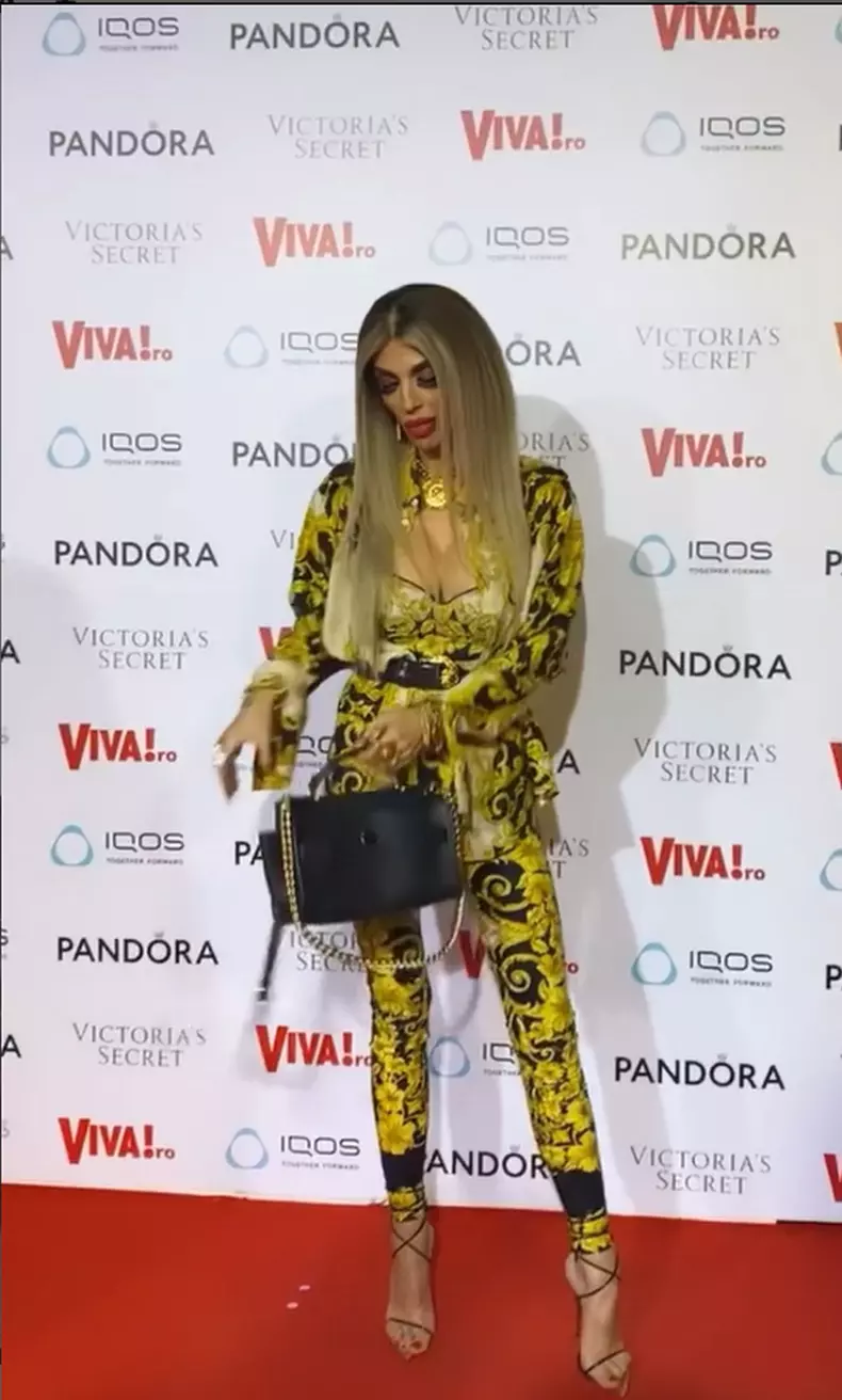 Raluca-Badulescu-petrecerea-VIVA-1