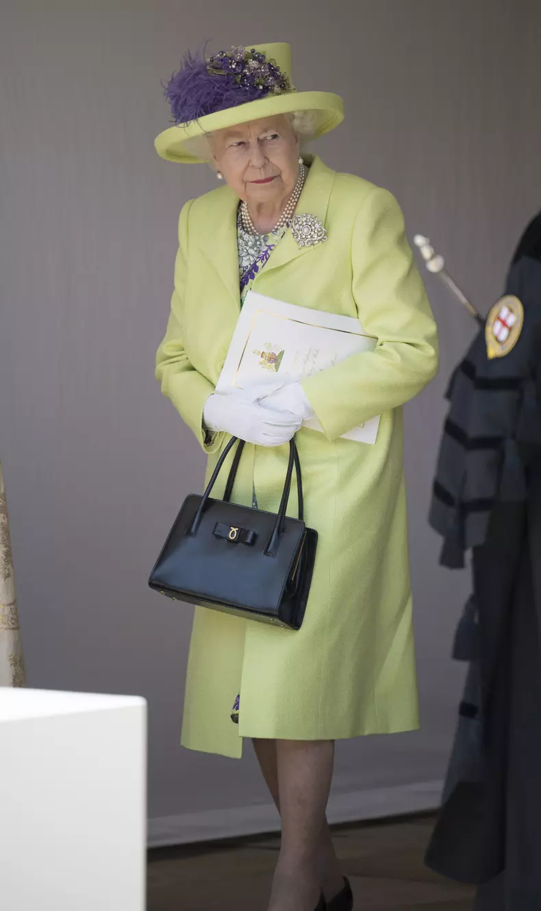 Ce semnificație au culorile pe care le-a purtat Regina Elisabeta a II-a la nunta regală