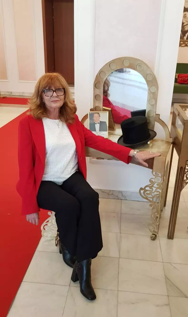 cornelia patrichi 888