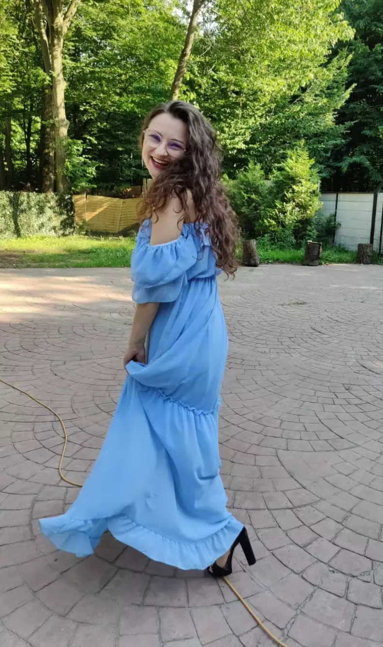 cine-este-andra-botez-de-la-vocea-romaniei-9