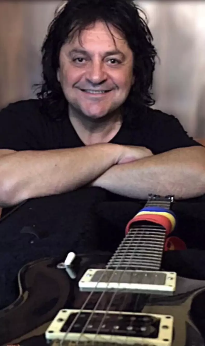 317544317_5676027252478293_5876848355205939095_n