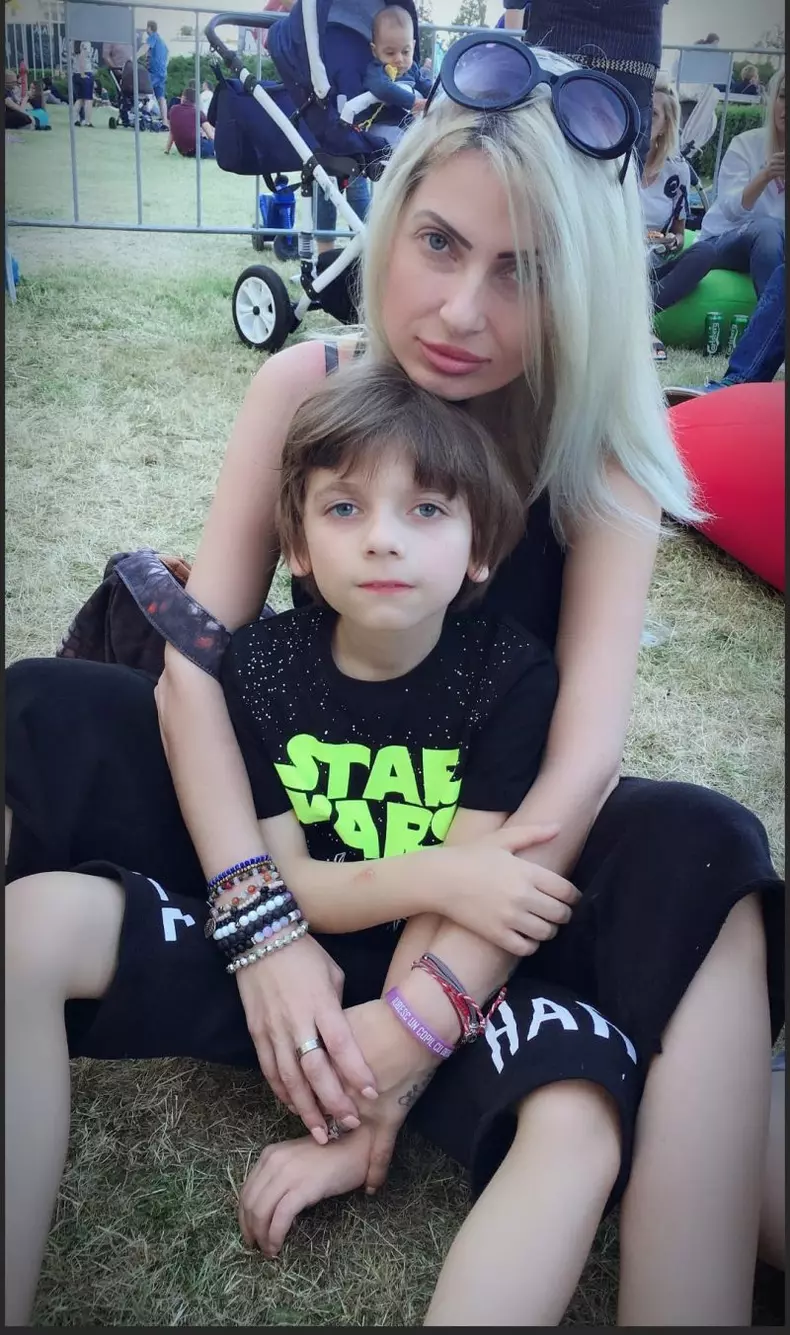 Adele Chirică și fiul ei, Davis