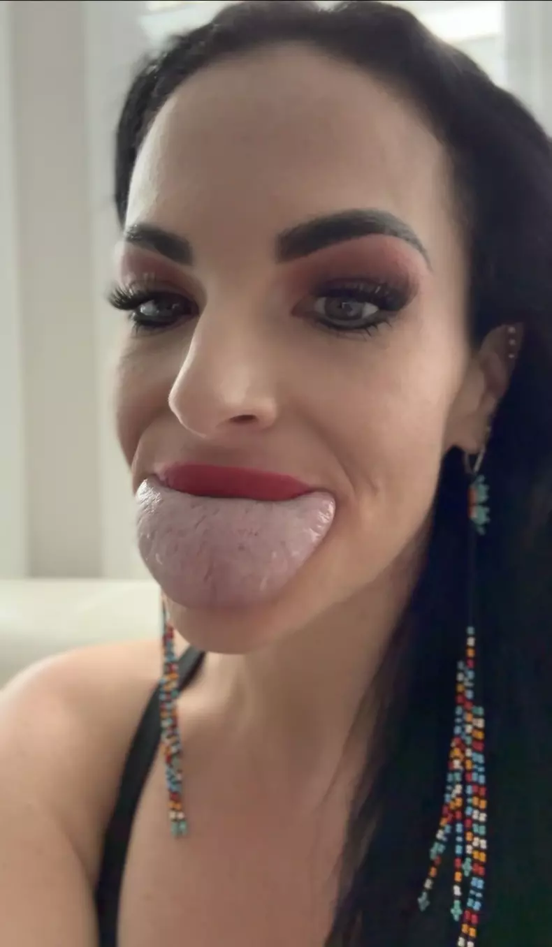 Woman with 7.9cm tongue becomes Guinness World Record holder for widest clapper