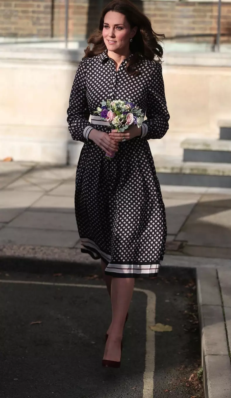 6 piese vestimentare care nu lipsesc din garderoba lui Kate Middleton