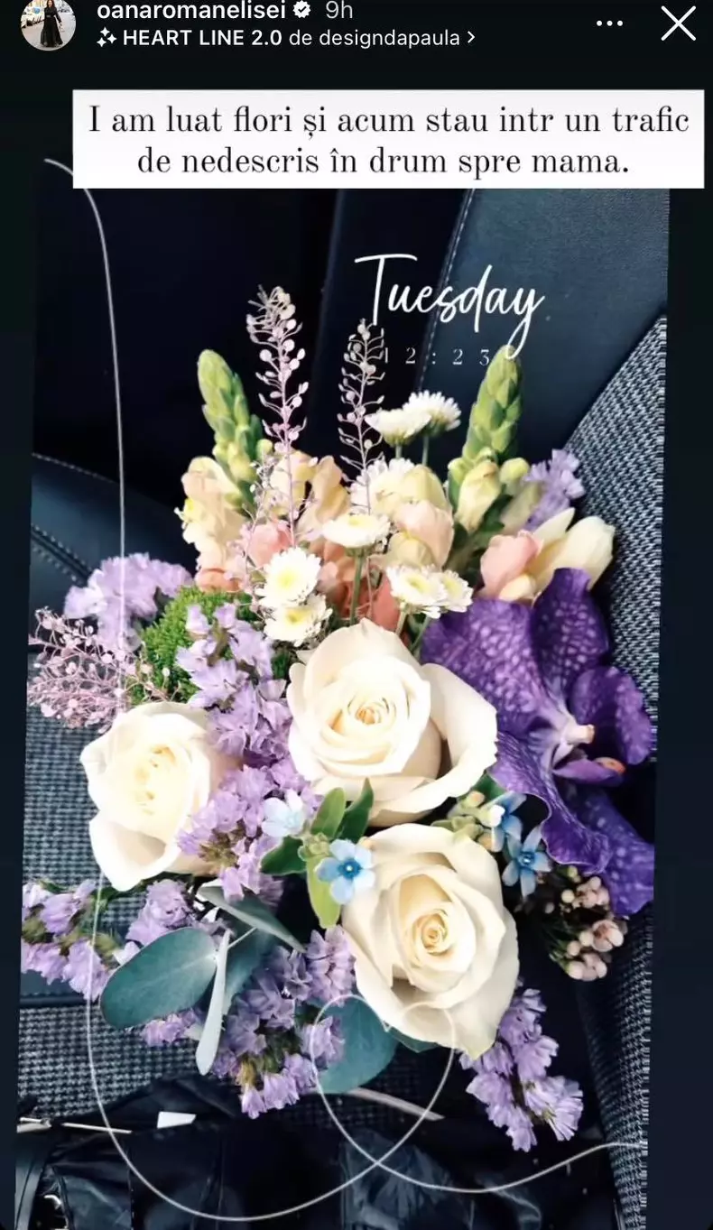 Oana Roman i-a luat flori mamei sale