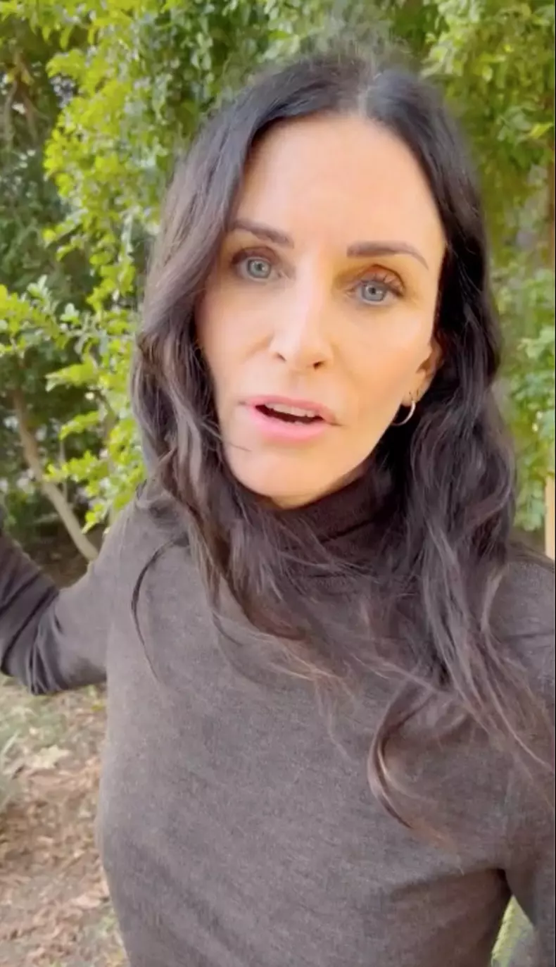 Courteney Cox, virală pe internet. Gestul uimitor făcut în plină stradă de actrița din „Prietenii tăi”
