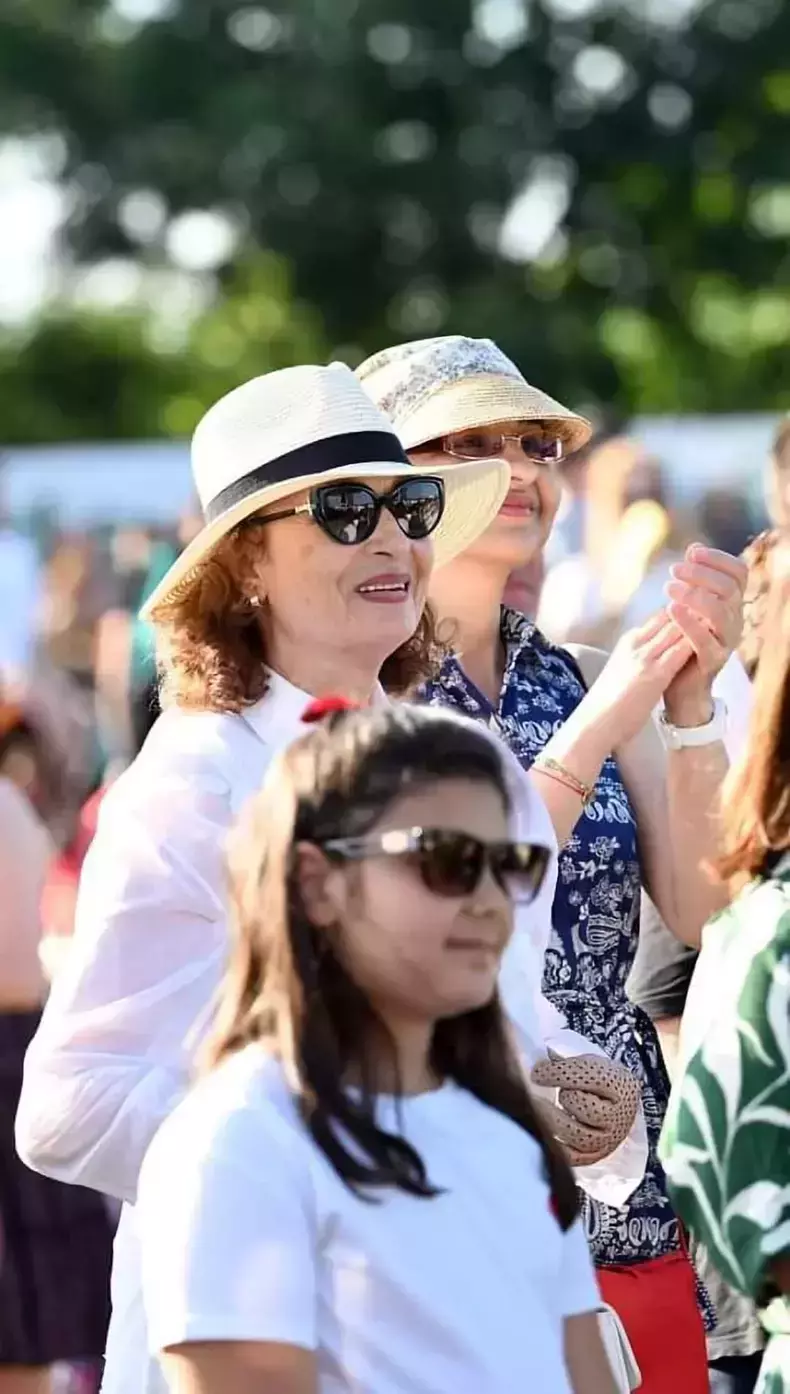 fb_img_1717369044356-1