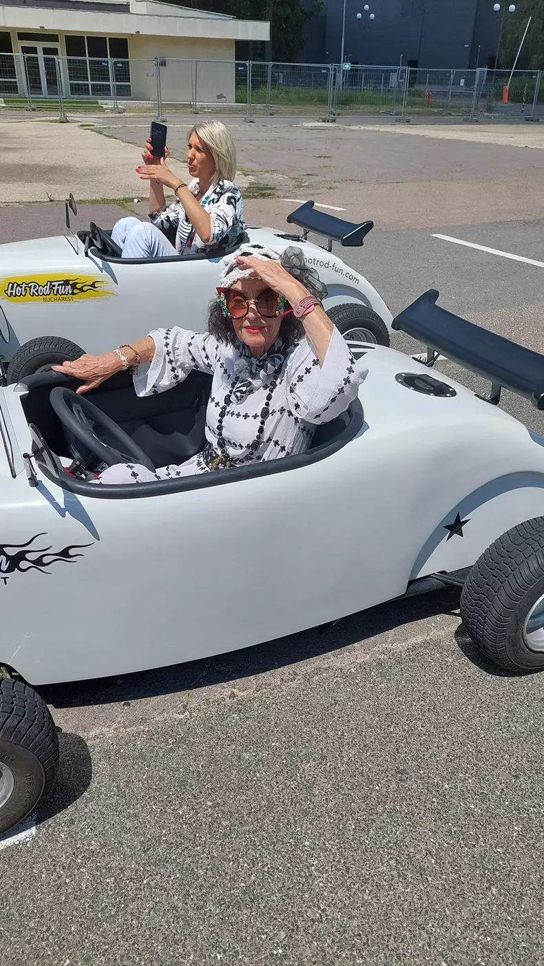 Marina-Voica-cursa-de-masini-5-Copy