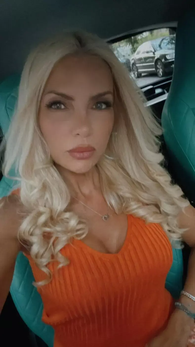 laura-vicol-11