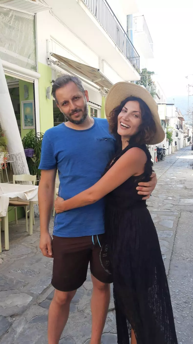 Ioana Ginghină, vacanţă în familie, în Spania şi în Grecia (8)