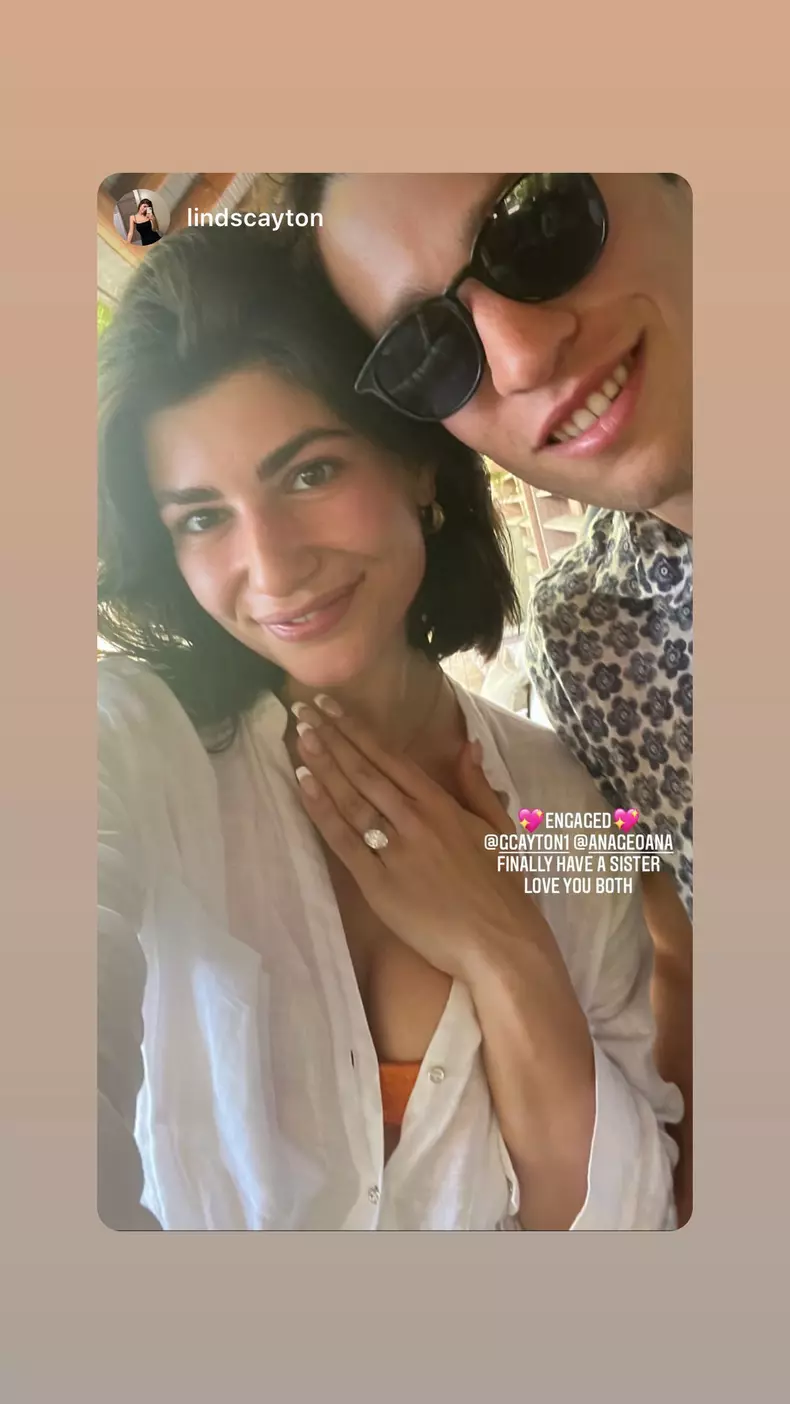 Fiica-lui-Mircea-Geoana-s-a-logodit-Cum-arata-inelul-de-logodna-primit-de-la-iubitul-american-7