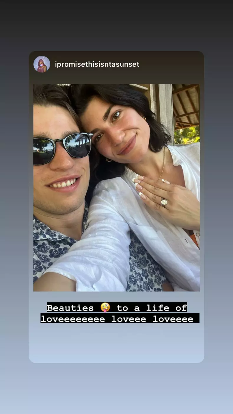 Fiica-lui-Mircea-Geoana-s-a-logodit-Cum-arata-inelul-de-logodna-primit-de-la-iubitul-american-9