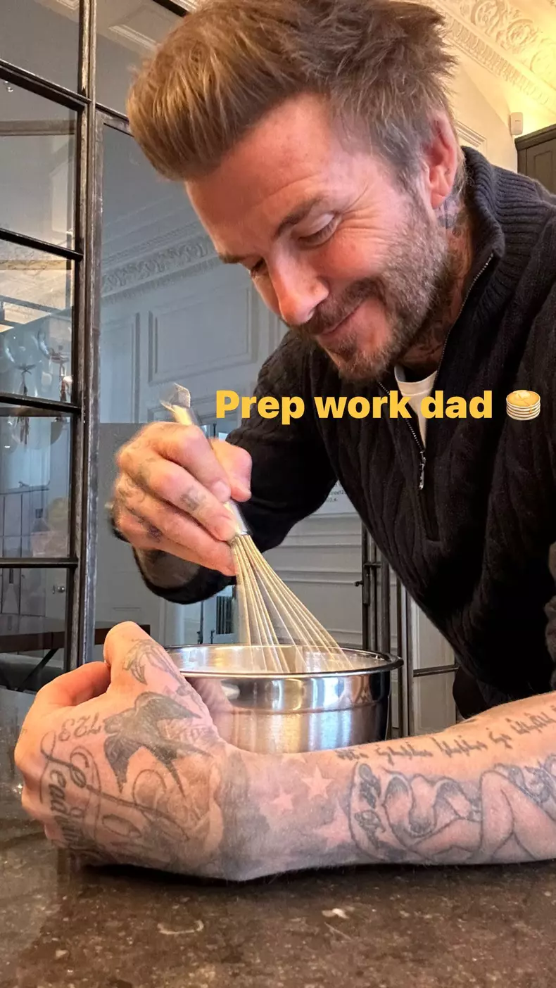 david-beckham-a-ajuns-viral-pe-instagram.-cum-jongleaza-fostul-fotbalist-cu-clatitele-1