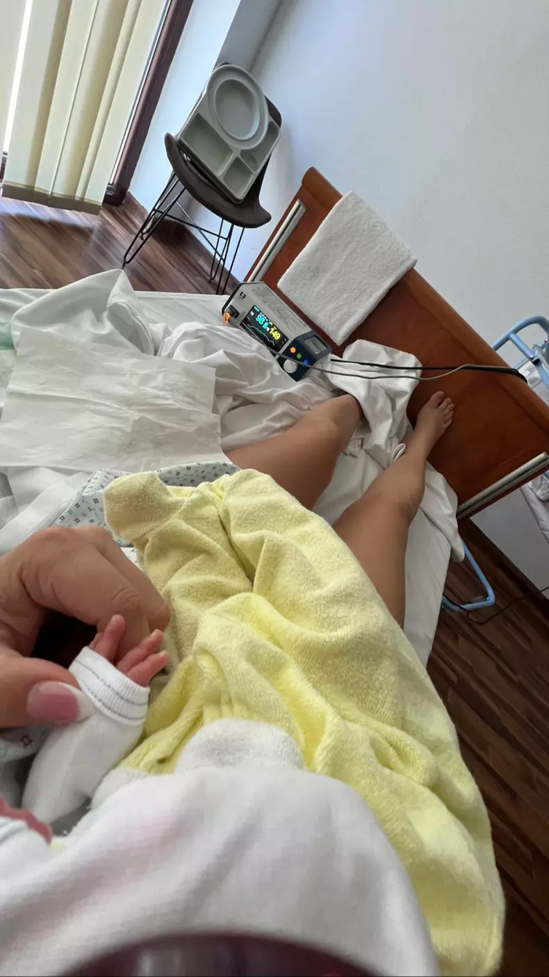 Daniela Crudu a născut. Primele imagini cu bebelușul fostei asistente TV