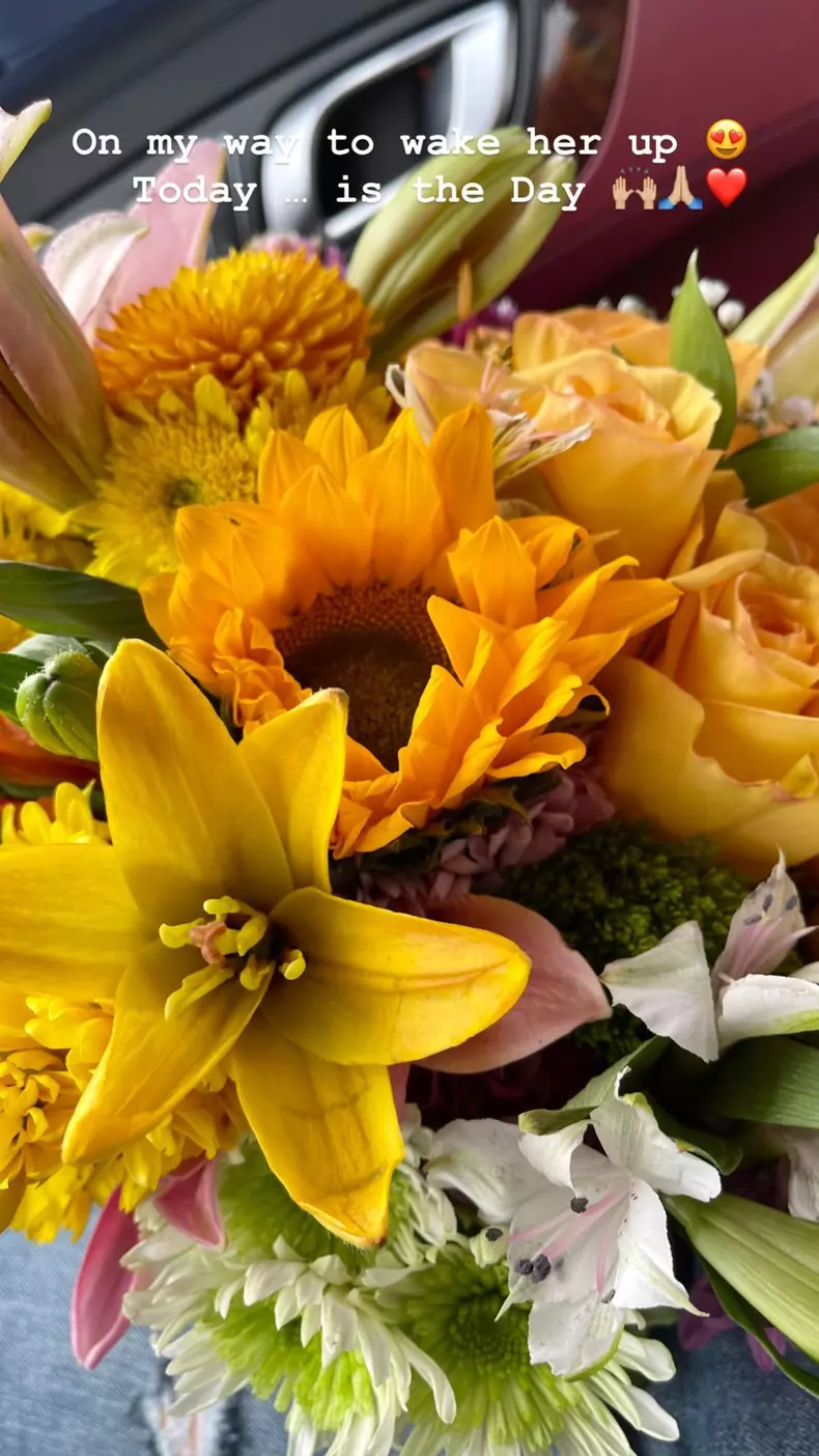 Claude-Senhoreti-buchet-flori