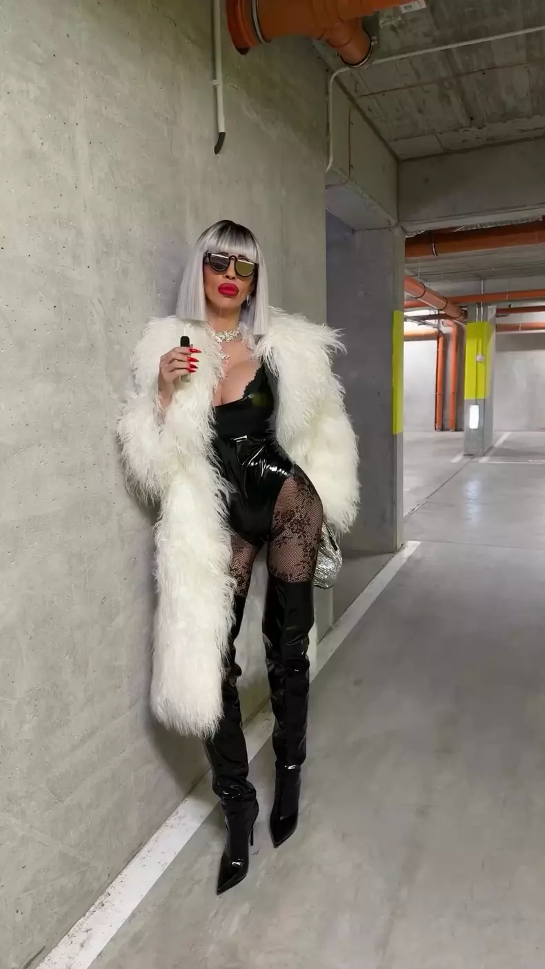 Bădulescu Raluca ținută sexy (10)
