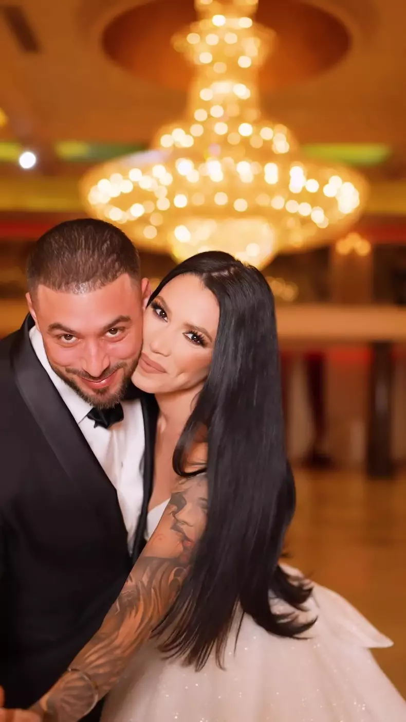 Roxana Vancea și soțul ei, Dragoș Paiu, s-au căsătorit religios