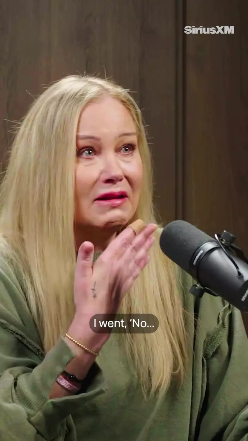 Christina Applegate în emisiunea „This Life of Mine...” a lui James Corden