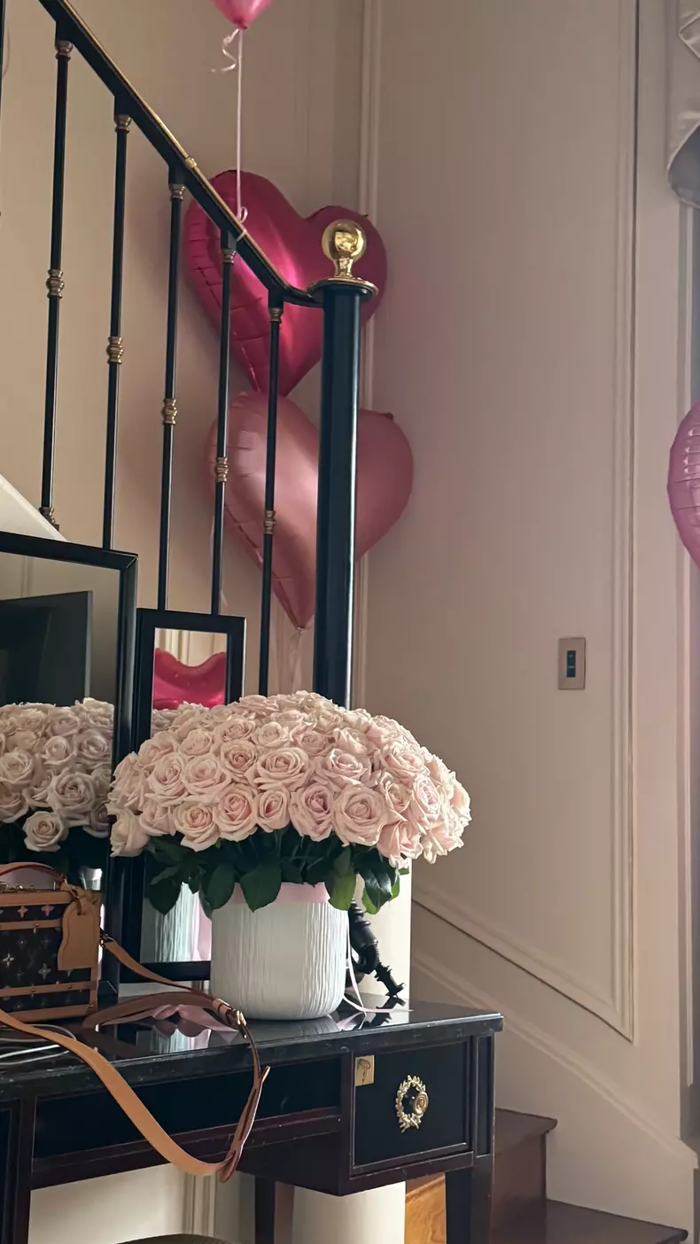 Andreea Bostănică aniversare 20 de ani la Paris (1)