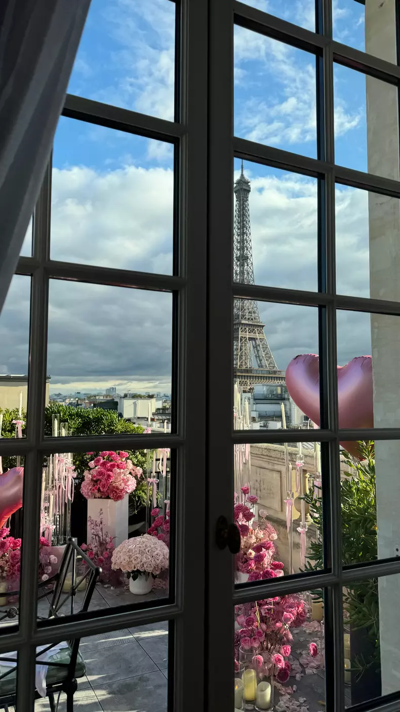 Andreea Bostănică aniversare 20 de ani la Paris (4)