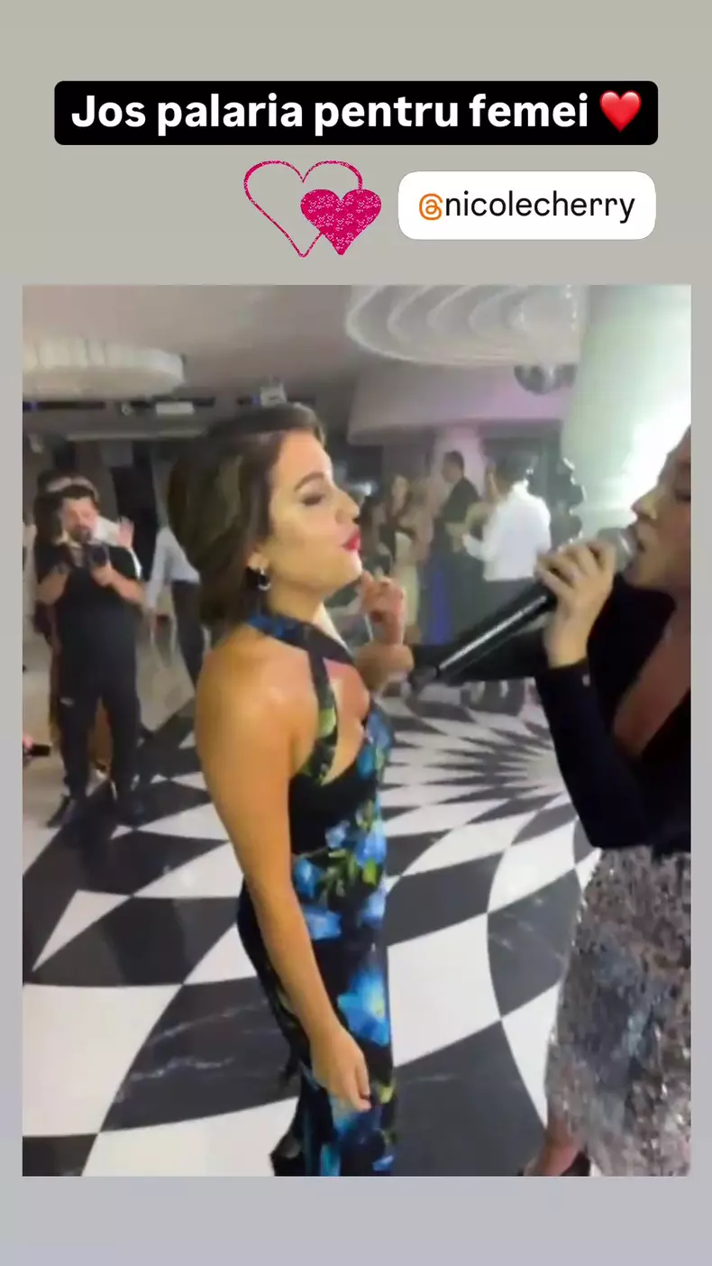 Romina Gingașu într-o rochie Dolce & Gabbana, alături de Nicole Cherry (6)