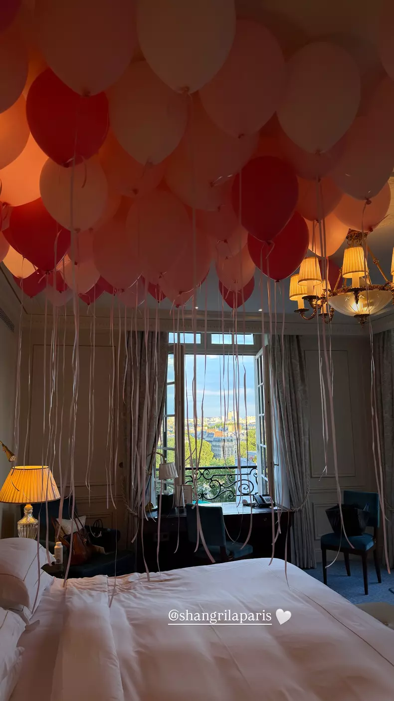 dormitor matrimonial nunsta Thylane Blondeau si Ben Attal