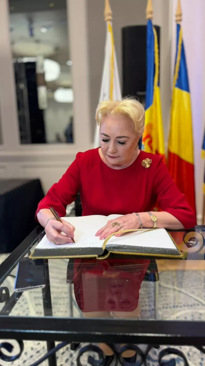 viorica dancila in rosu
