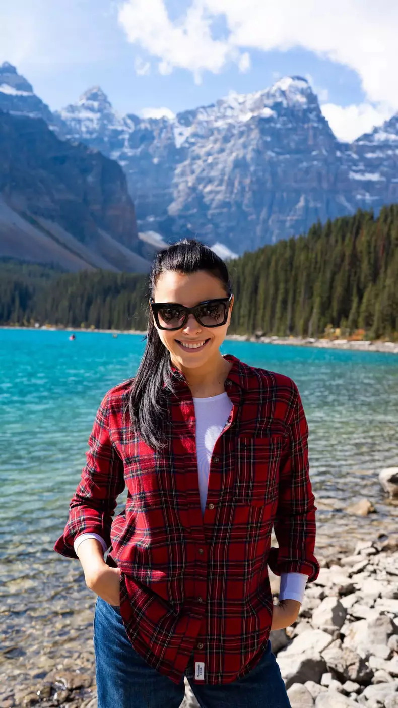 Corina Caragea in Canada