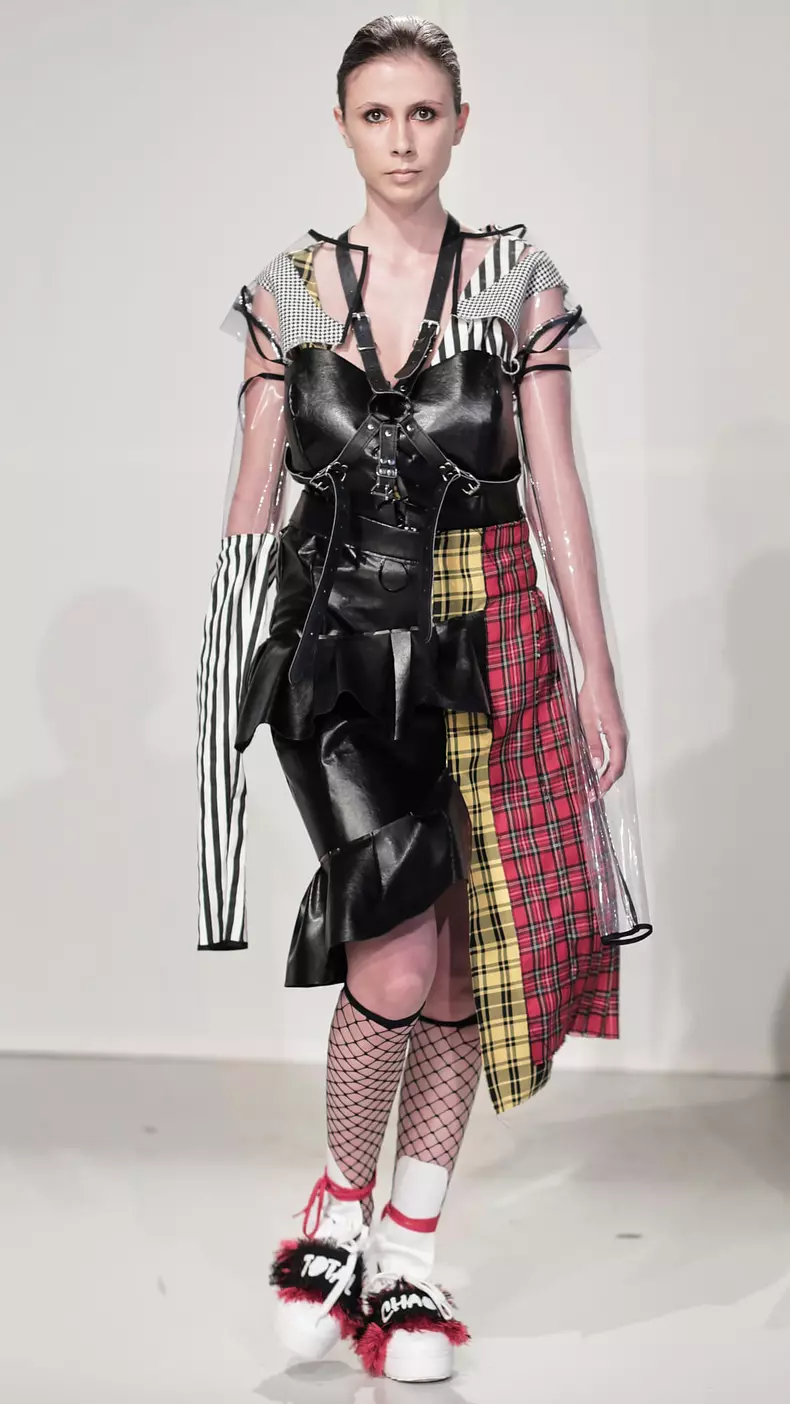 Andreea Aldea - „Revolt”