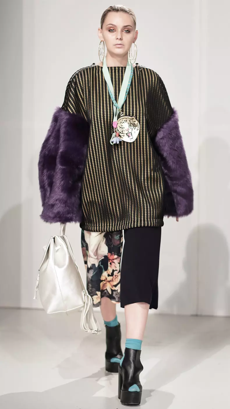 Sorana Antuza Oltean - „Under the hood”