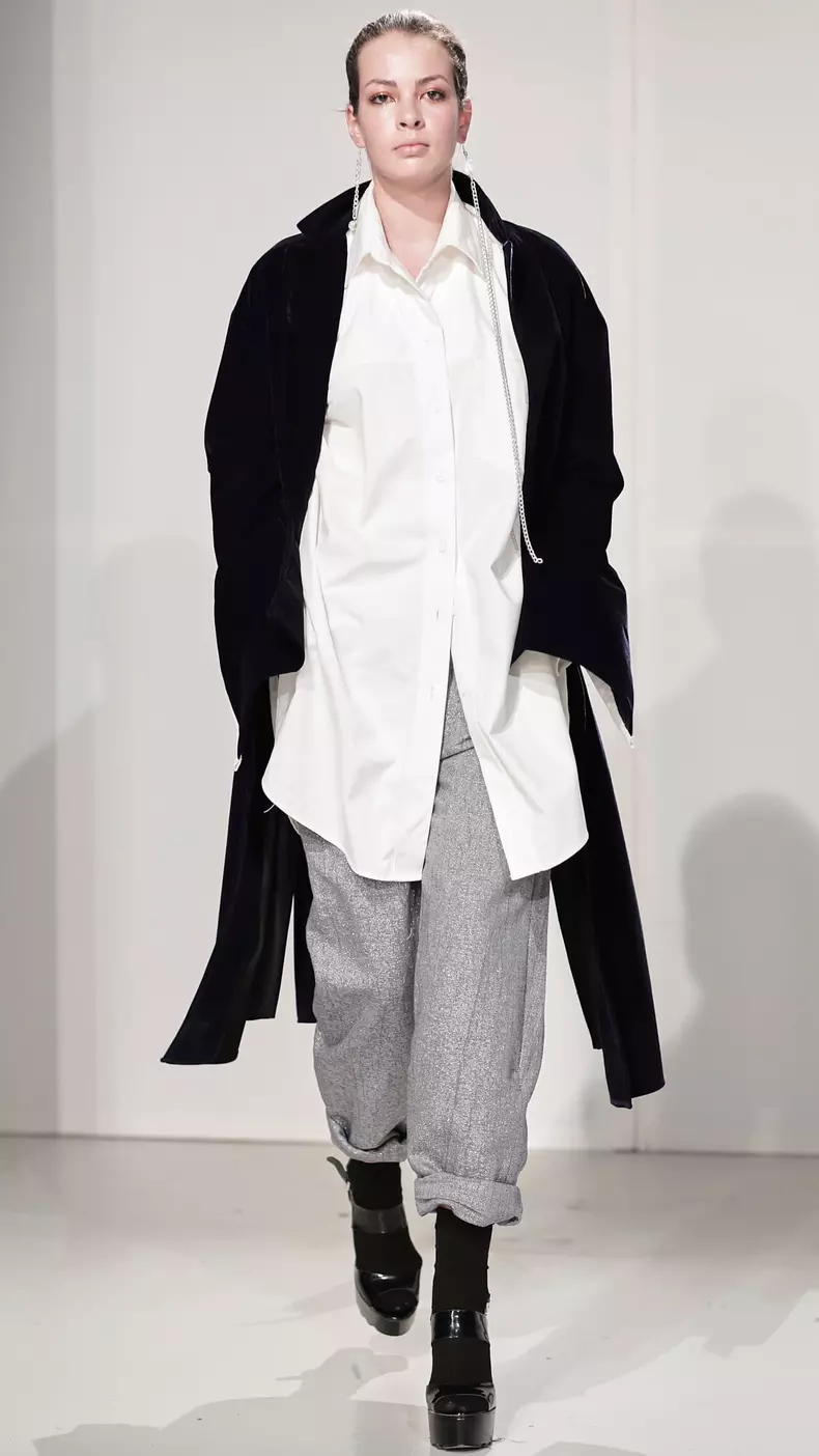 Bianca Negrea - „Confused”