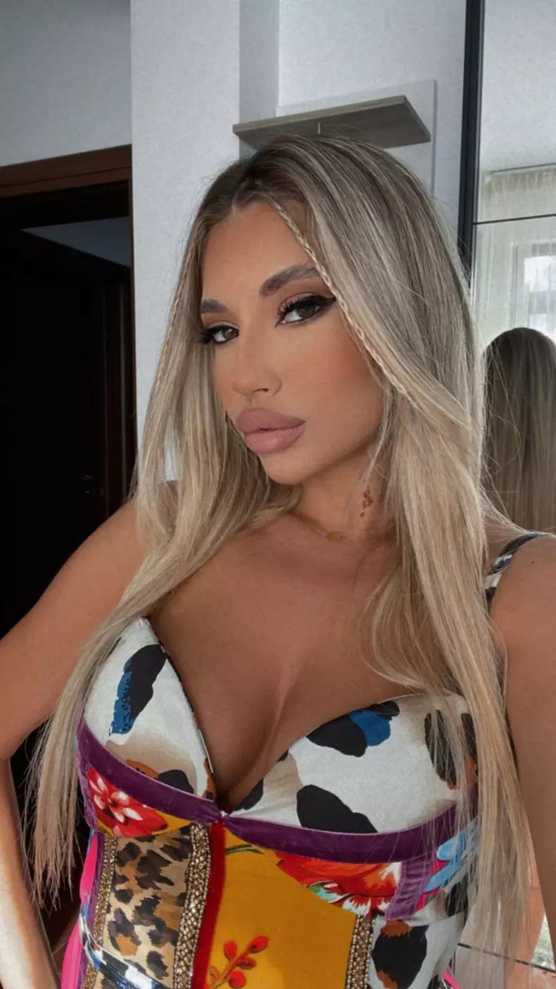 cine-este-aza-gabriela-2