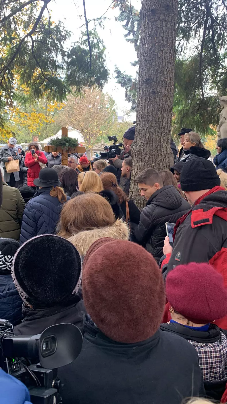 whatsapp-image-2023-12-01-at-12.55.26