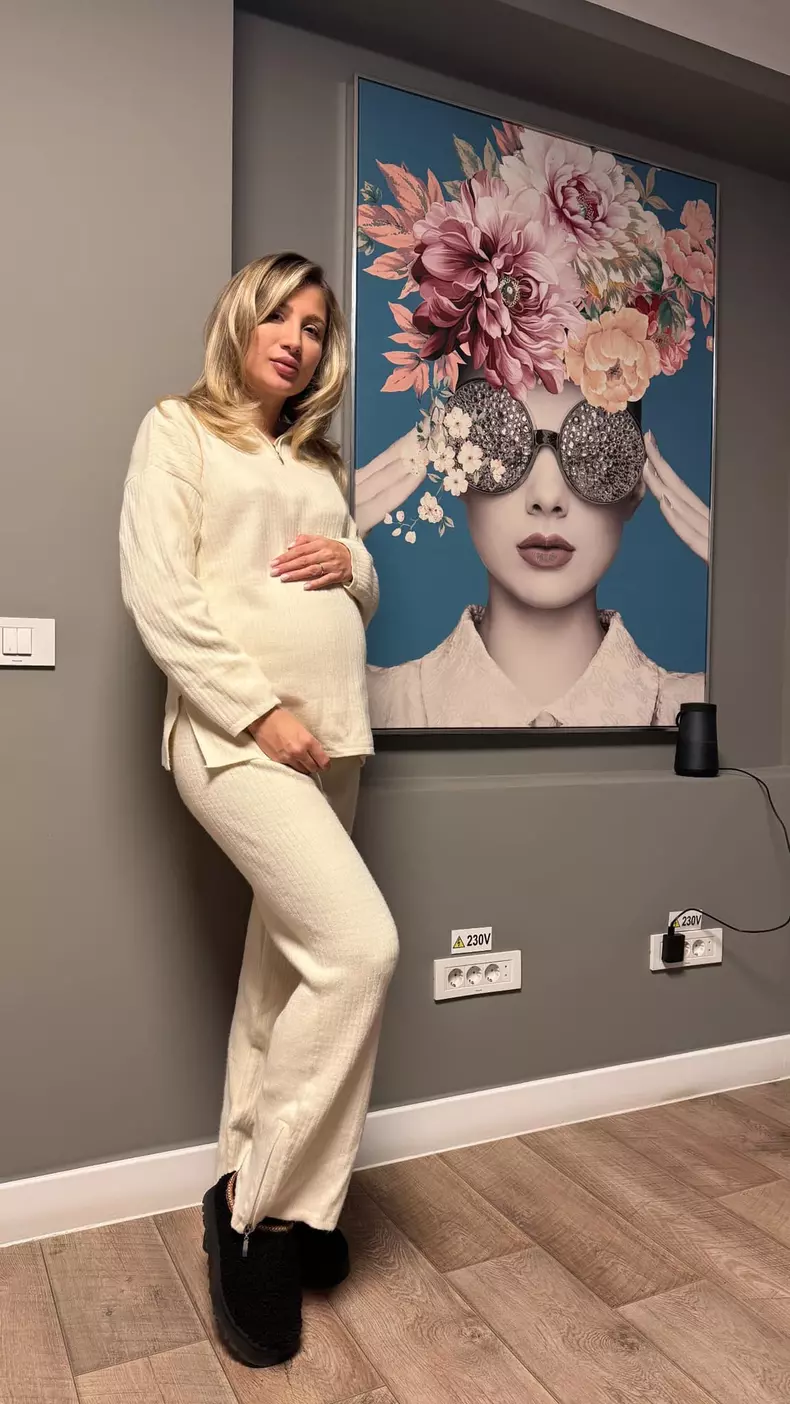 claudia puican insarcinata