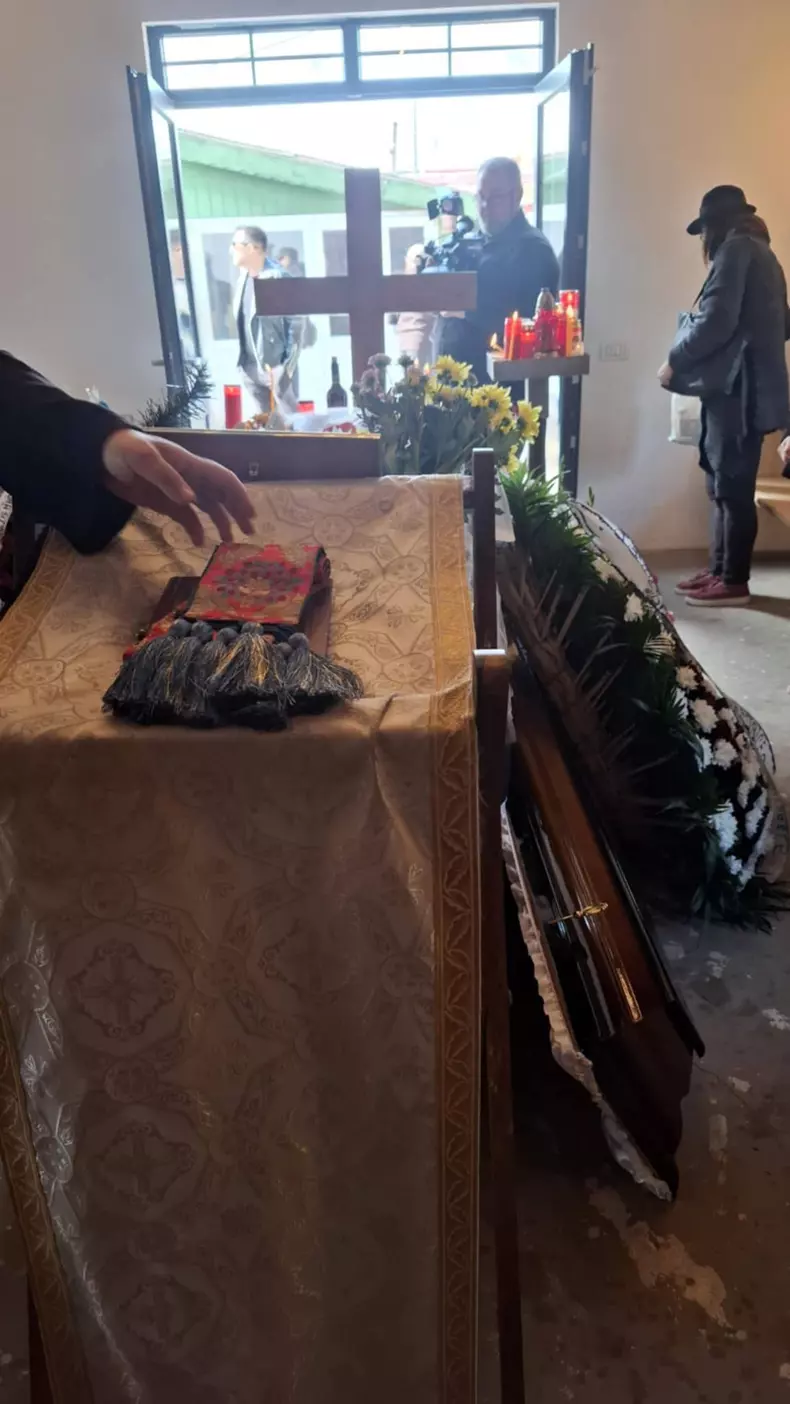inmormantare ioana popescu10