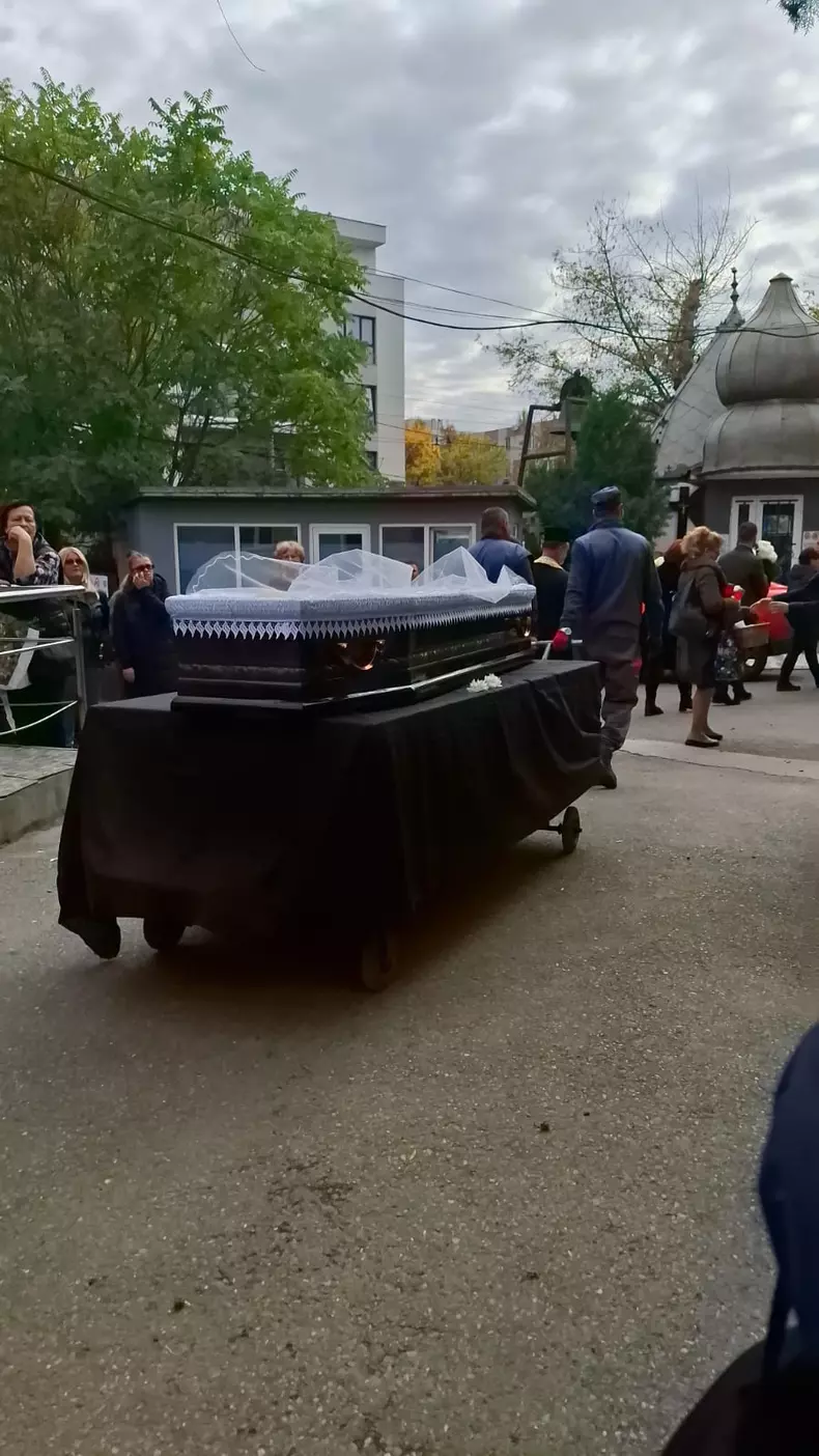 inmormantare marinela chelaru21