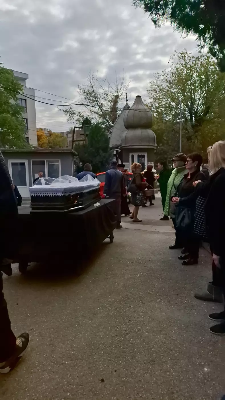 inmormantare marinela chelaru24