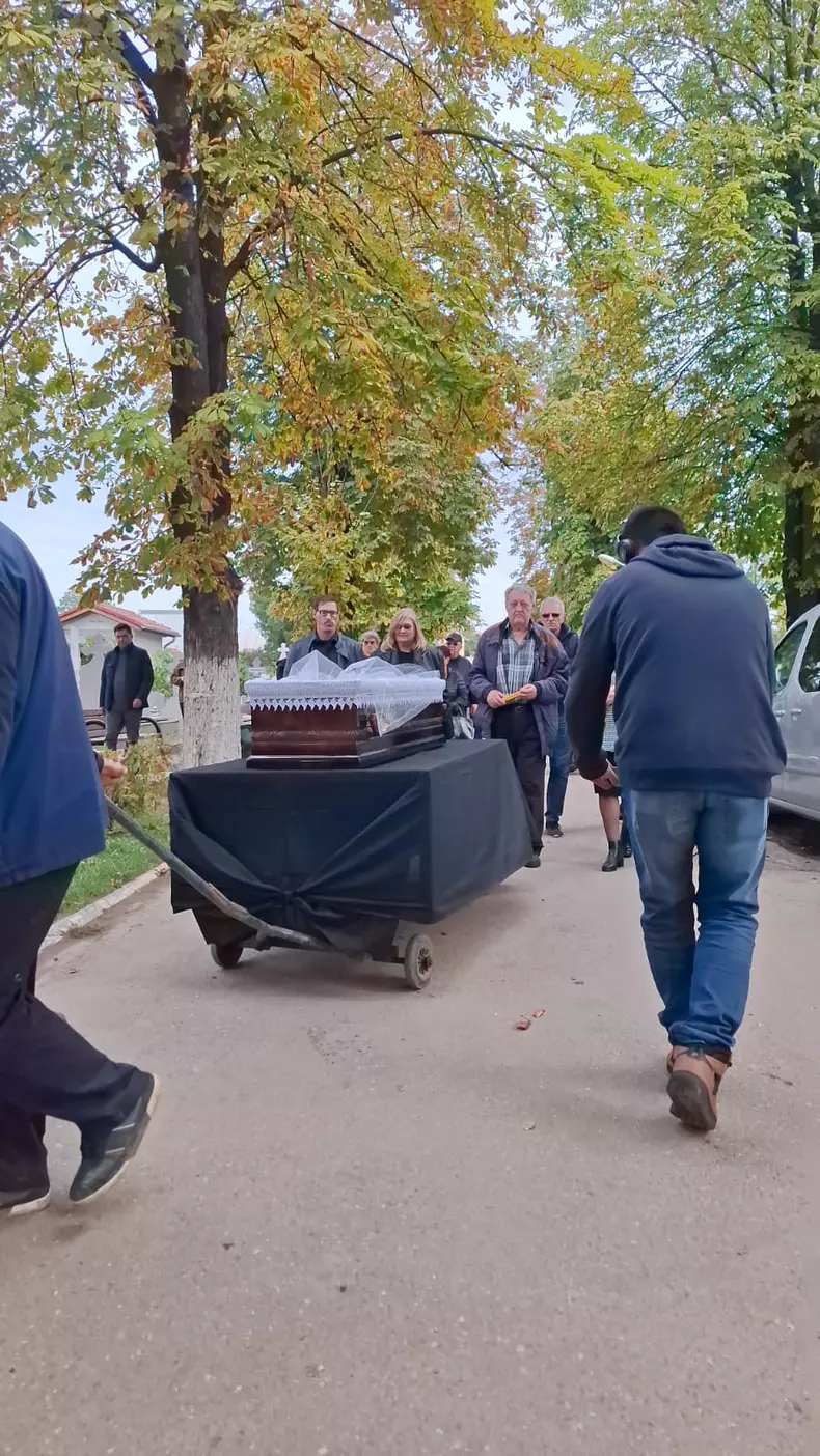 inmormantare marinela chelaru30