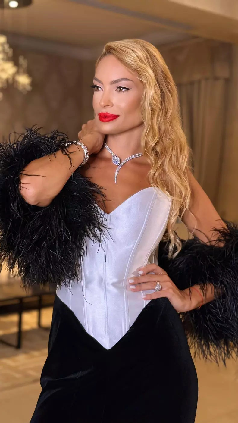 valentina-pelinel-9