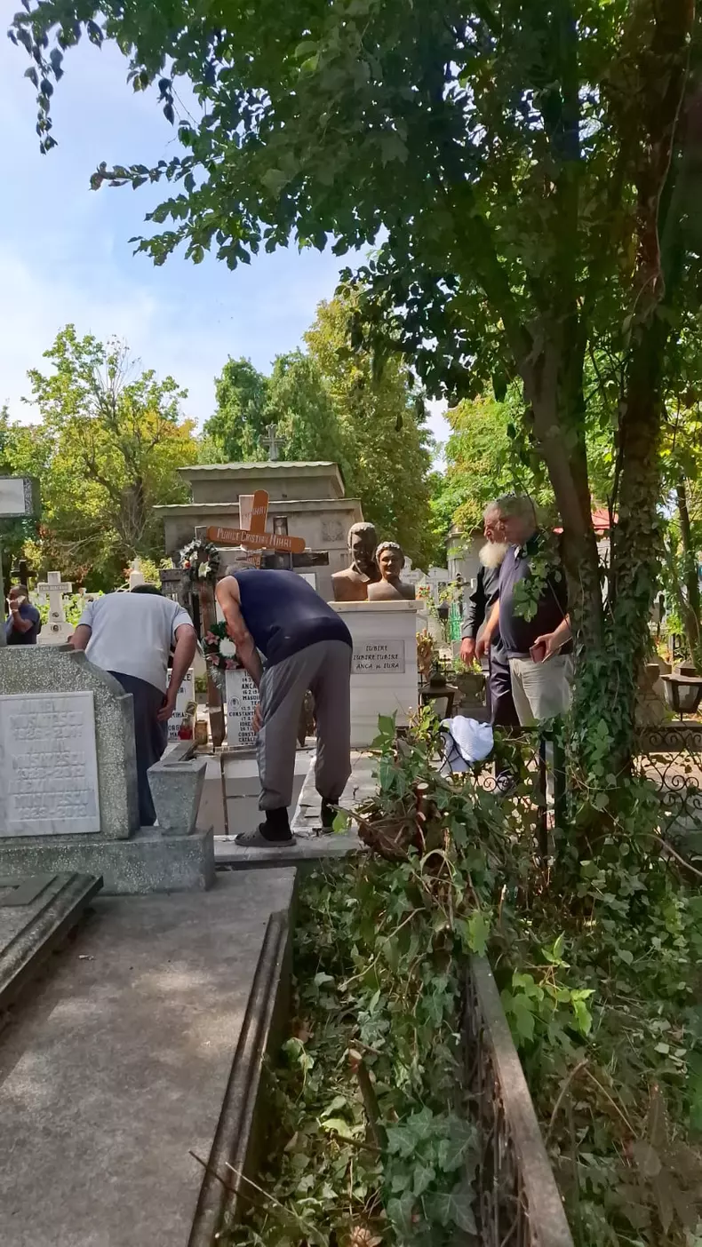 anca pandrea inmormantata langa iurie darie1