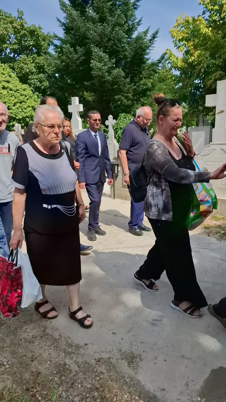 anca pandrea inmormantata langa iurie darie3