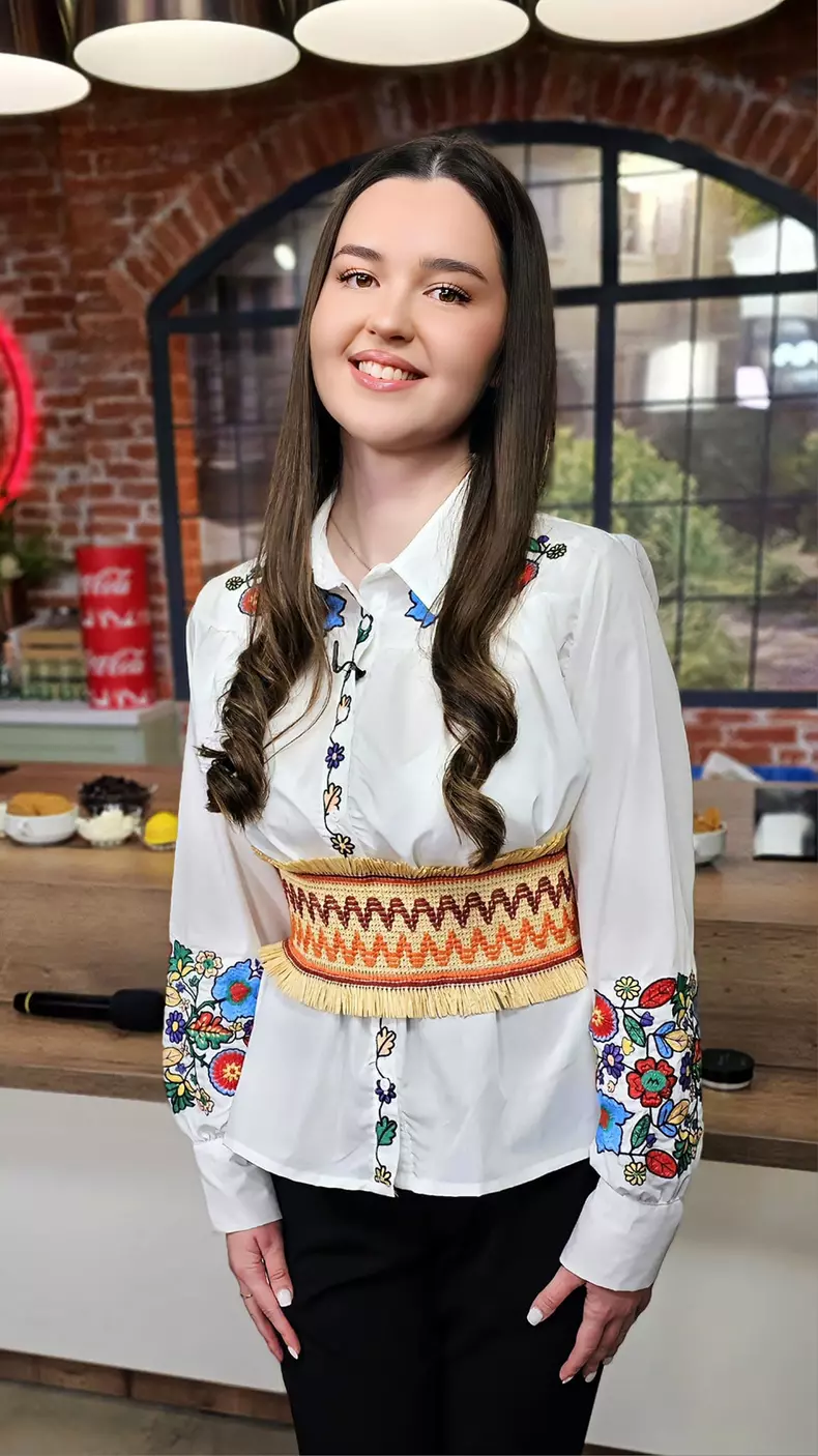 andreea cuciuc 44