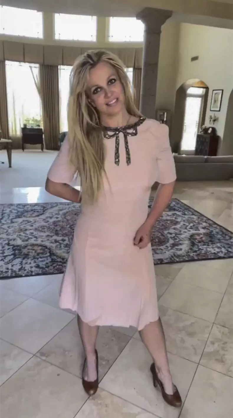 Britney Spears a dansat la nuntă în lenjerie intimă cu diamante. Reacția fanilor