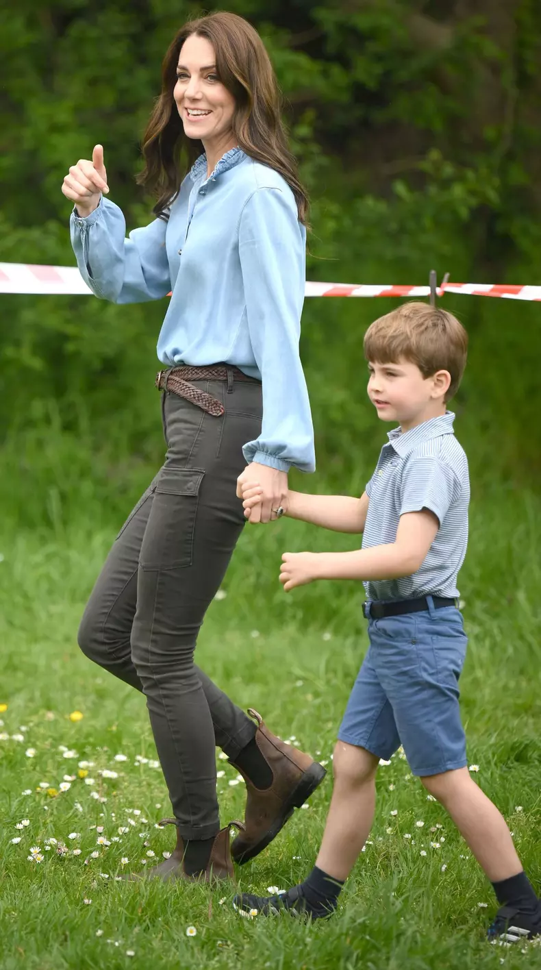 Ce poreclă amuzantă are prințul Louis. Kate Middleton a dezvăluit cum își alintă mezinul