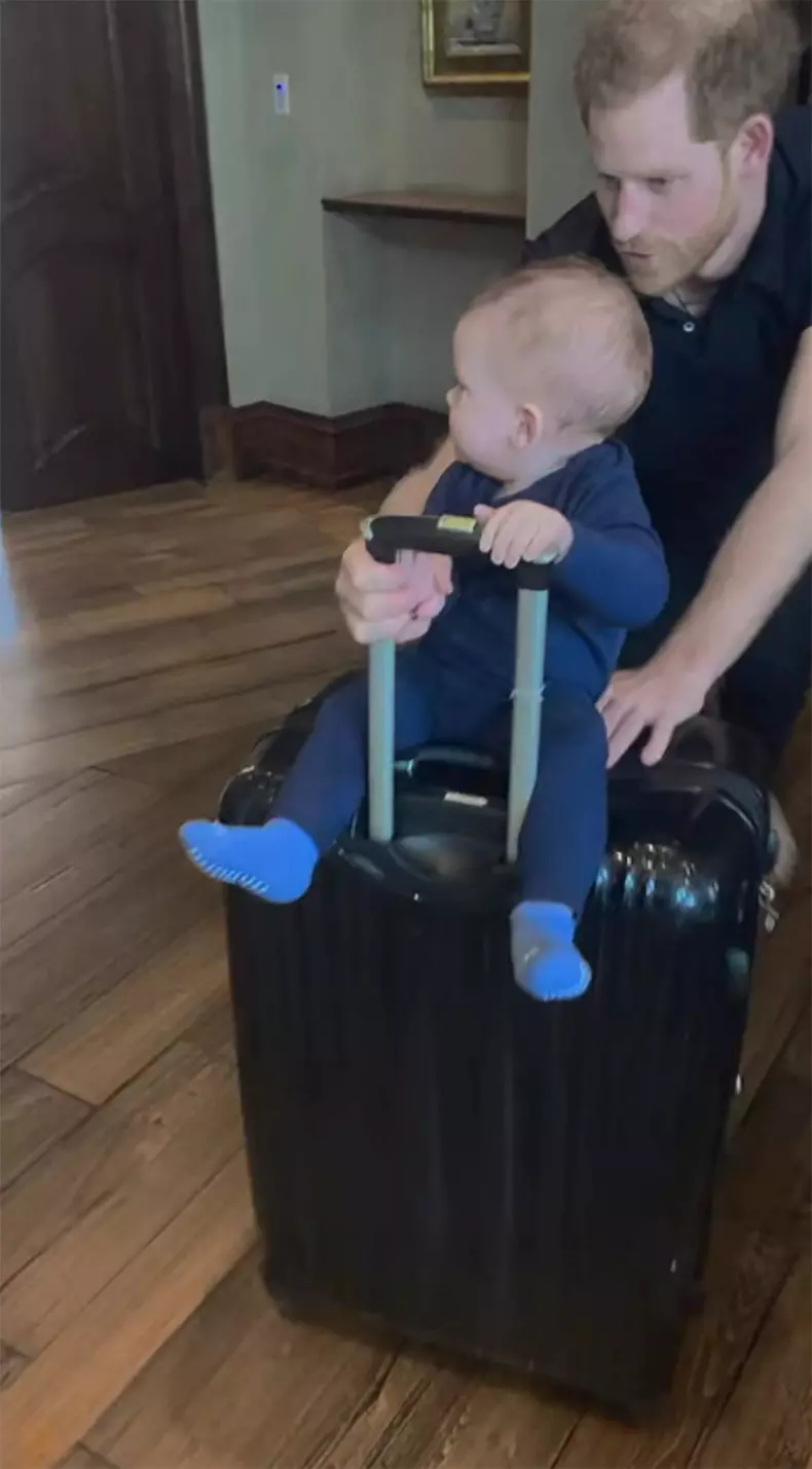 Fotografiile cu Archie și Lilibet pe care prințul Harry și Meghan Markle le-au ținut ascunse până acum. Ce detalii au ieșit la iveală