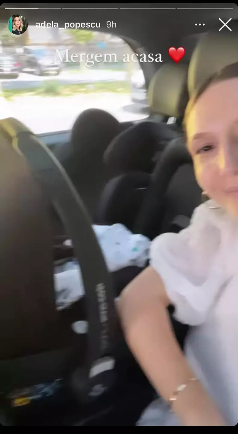 Adela Popescu a ieșit din spital! Ce reacție au avut frățiorii bebelușului (2)