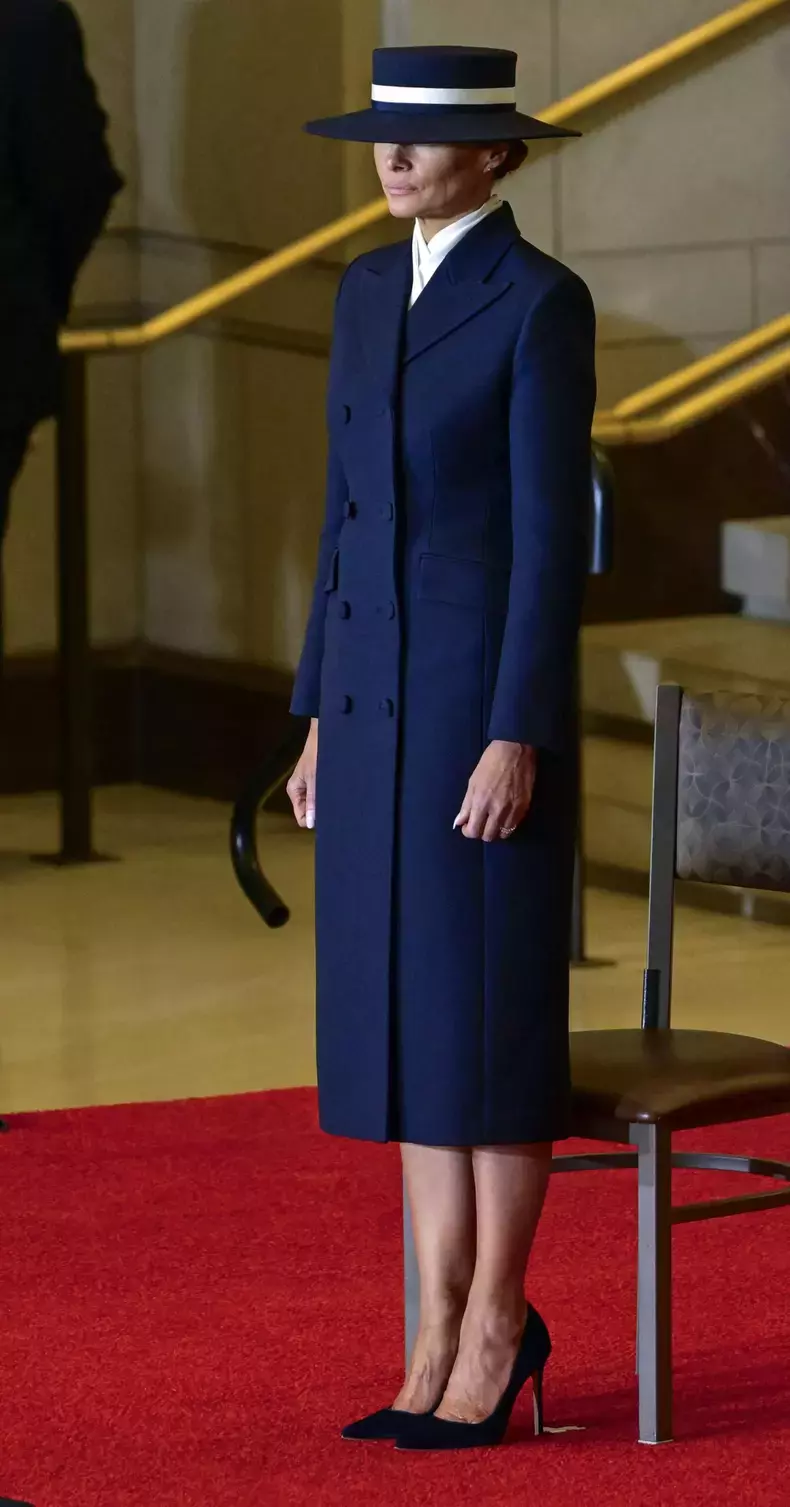 melania trump 432